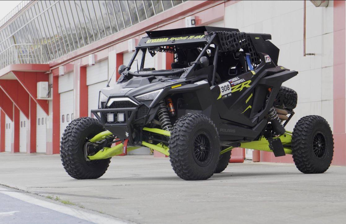 Райдеры на RZR PRO R приняли участие в гонке Alpha Race 2024 Райдеры на RZR PRO R приняли участие в гонке Alpha Race 2024
